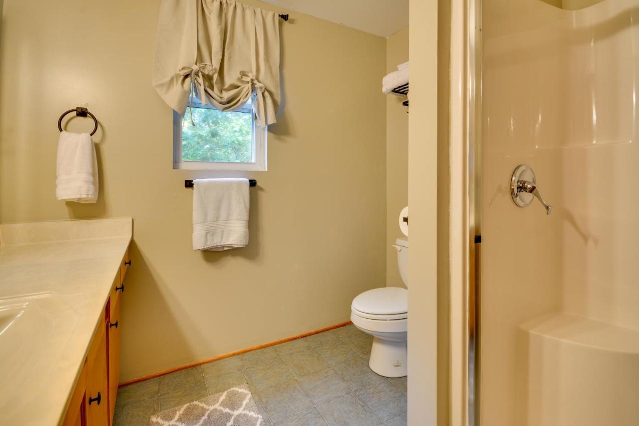 Serene Fancy Gap Cabin Retreat In Private Setting! Bagian luar foto