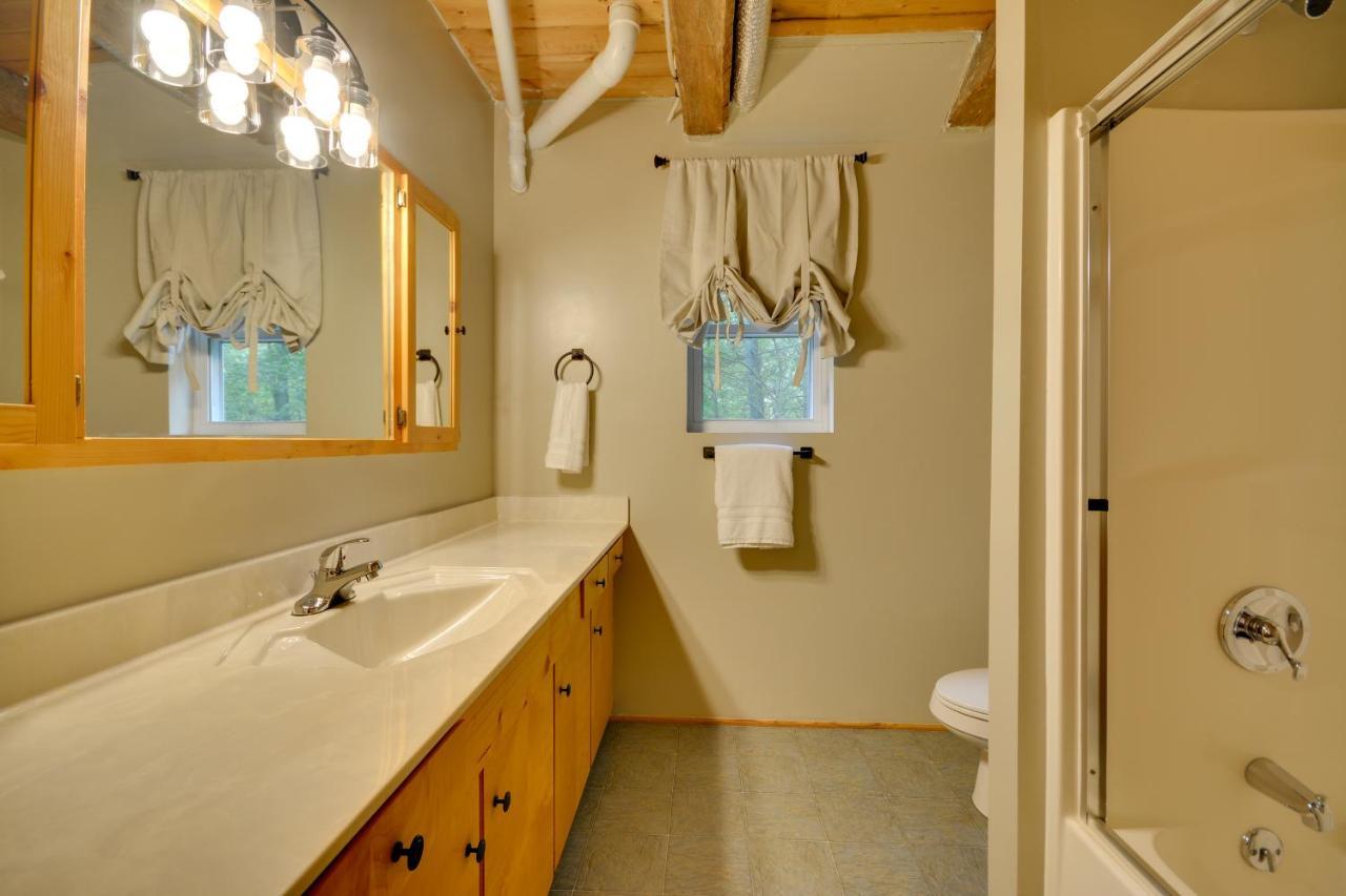 Serene Fancy Gap Cabin Retreat In Private Setting! Bagian luar foto
